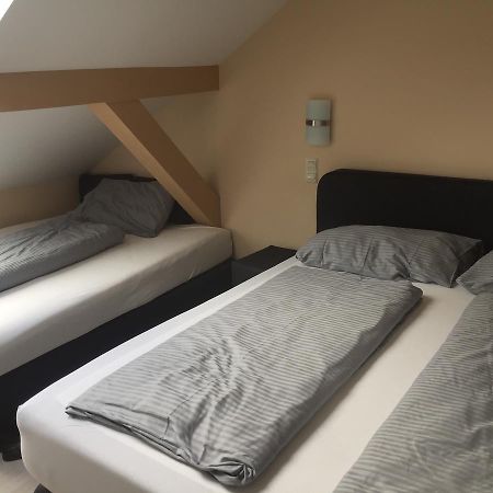 Hotel Amy Ratyzbona Zewnętrze zdjęcie