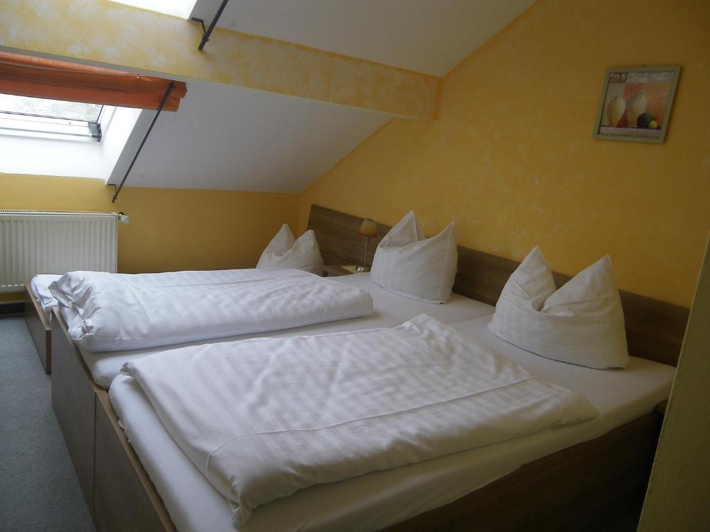 Hotel Amy Ratyzbona Zewnętrze zdjęcie
