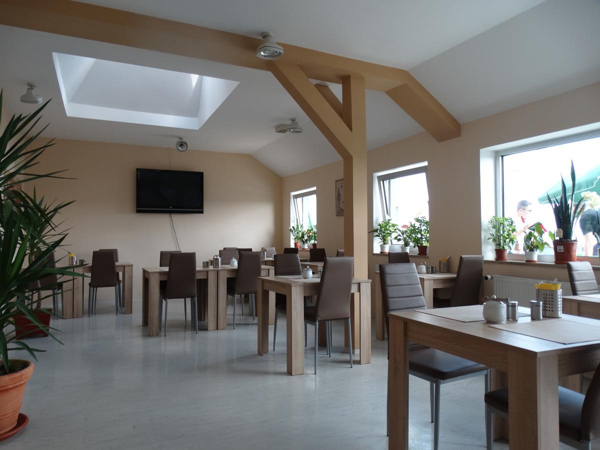 Hotel Amy Ratyzbona Zewnętrze zdjęcie