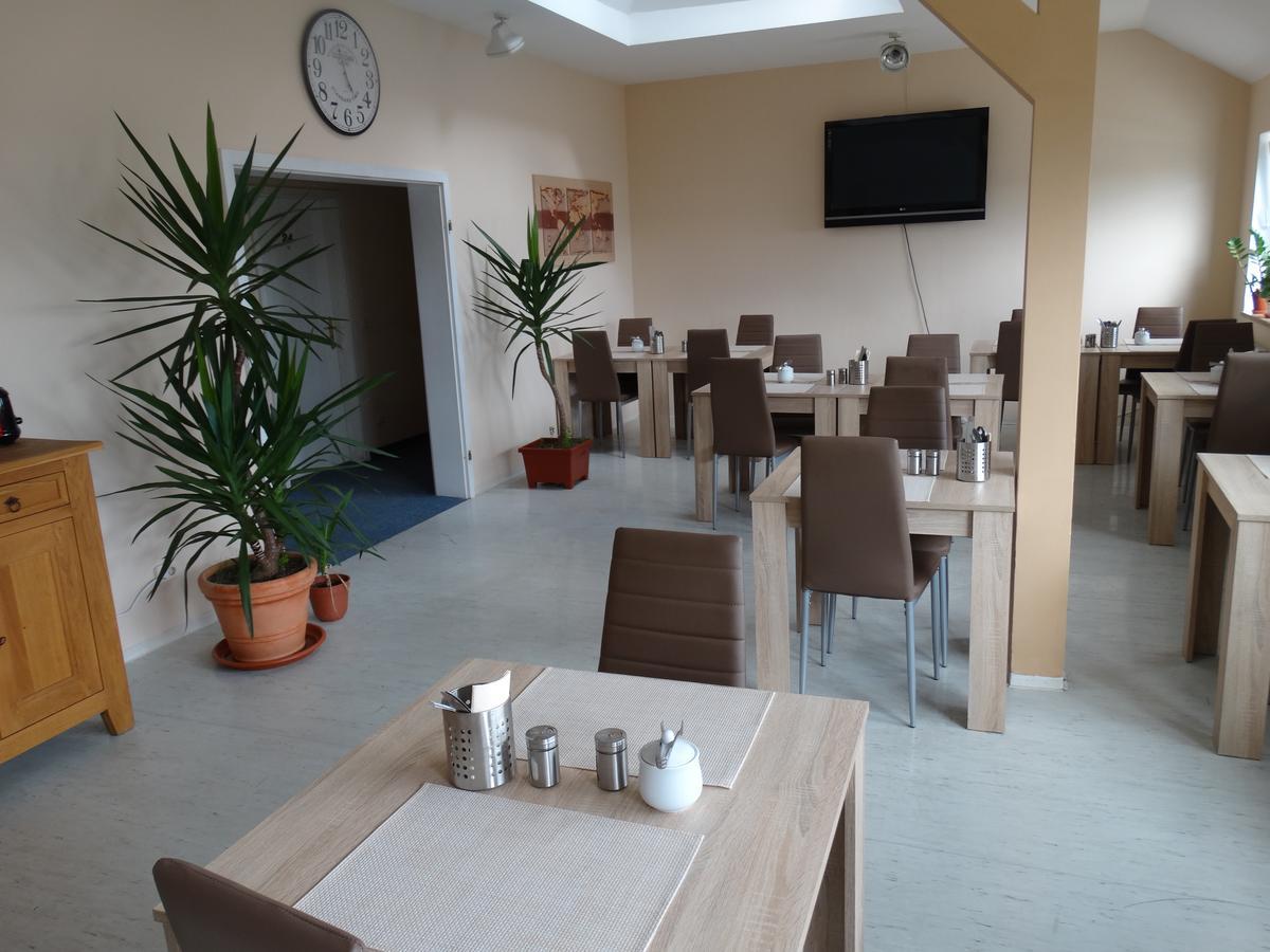 Hotel Amy Ratyzbona Zewnętrze zdjęcie