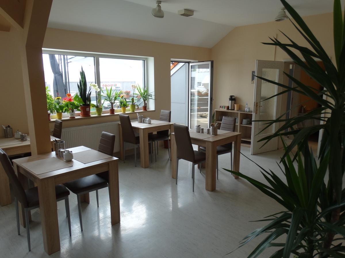 Hotel Amy Ratyzbona Zewnętrze zdjęcie